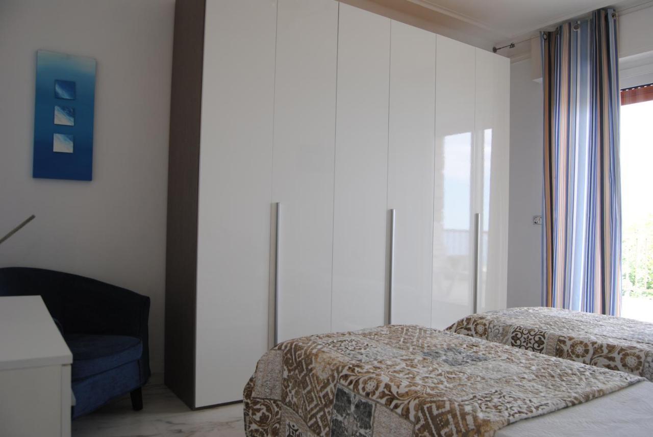 Gaiavacanze Beach Apartment Bordighera Eksteriør bilde