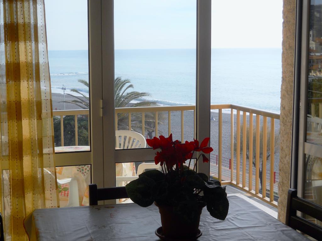 Gaiavacanze Beach Apartment Bordighera Rom bilde